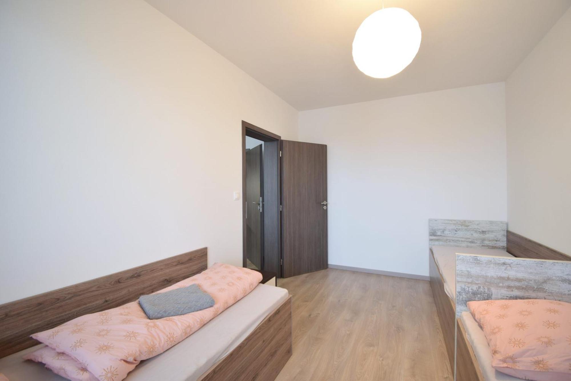 Apartman Zlatovska 22B Тренчин Экстерьер фото